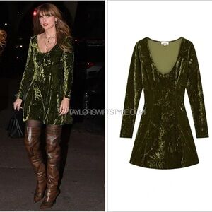 ASO Taylor Swift Size 4 Little Lies Green Sweet Jane Olive Crushed Mini Dress